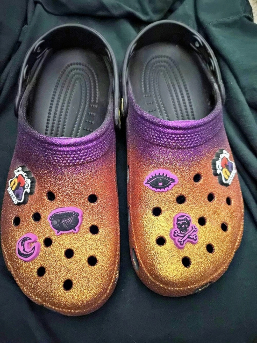 Crocs Disney Hocus Pocus Classic Clog Purple & Orange